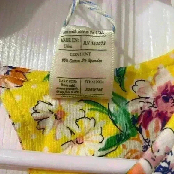 NWT wild flower clothing co. Women’s size Medium- yellow/pink floral pattern. - Picture 4 of 8